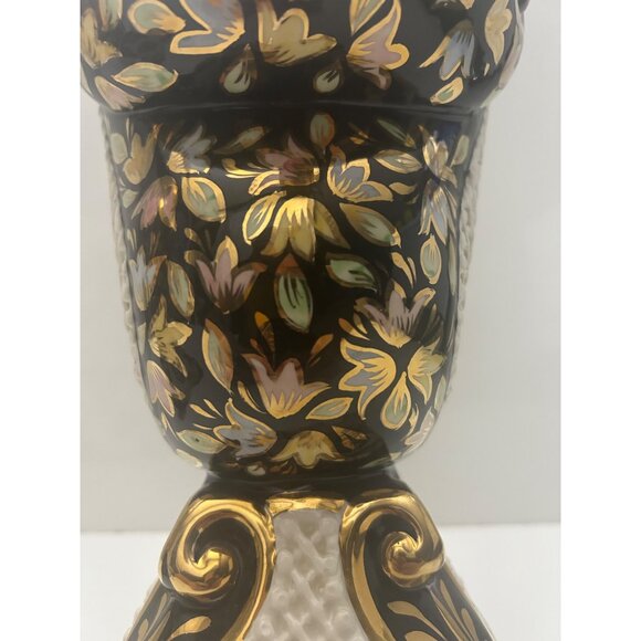 Pair of gilded Rococo majolica decor ewers lamps reticulated hand painted Italy - Picture 10 of 16